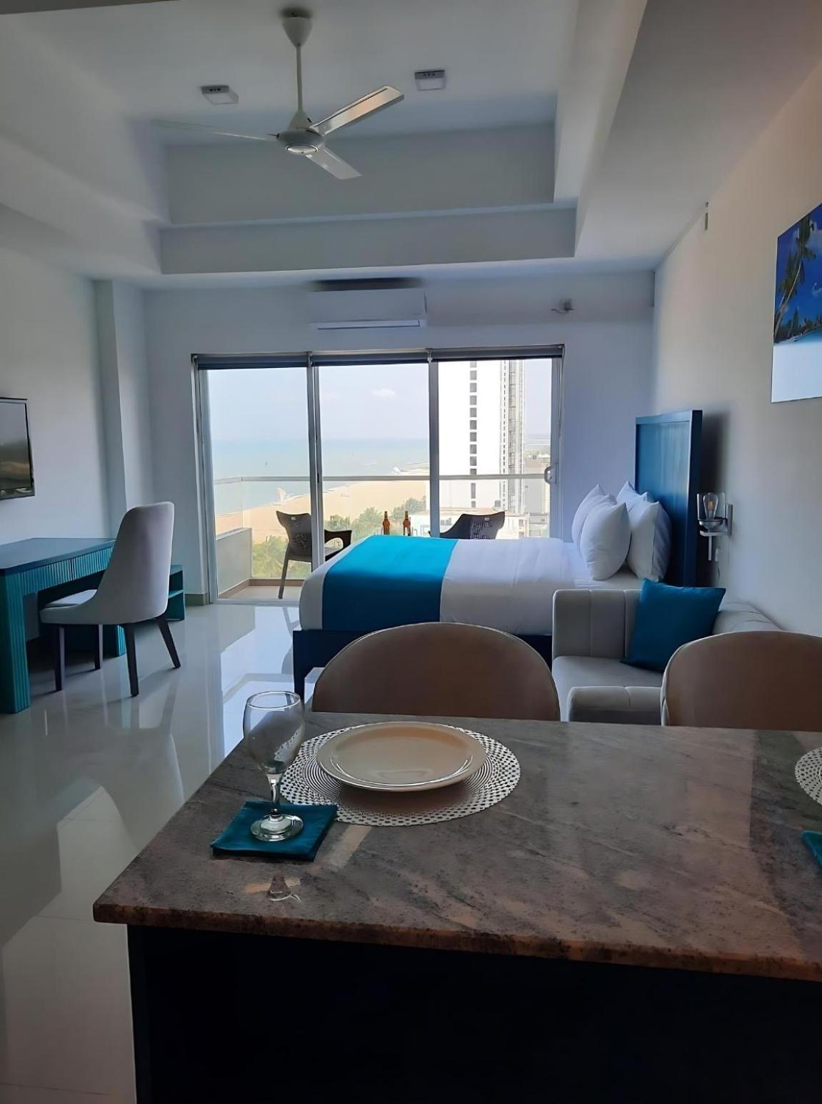 Negombo Ocean Breeze - Bliss On The Beach Luxury Apartments By Serendib Vacation Extérieur photo