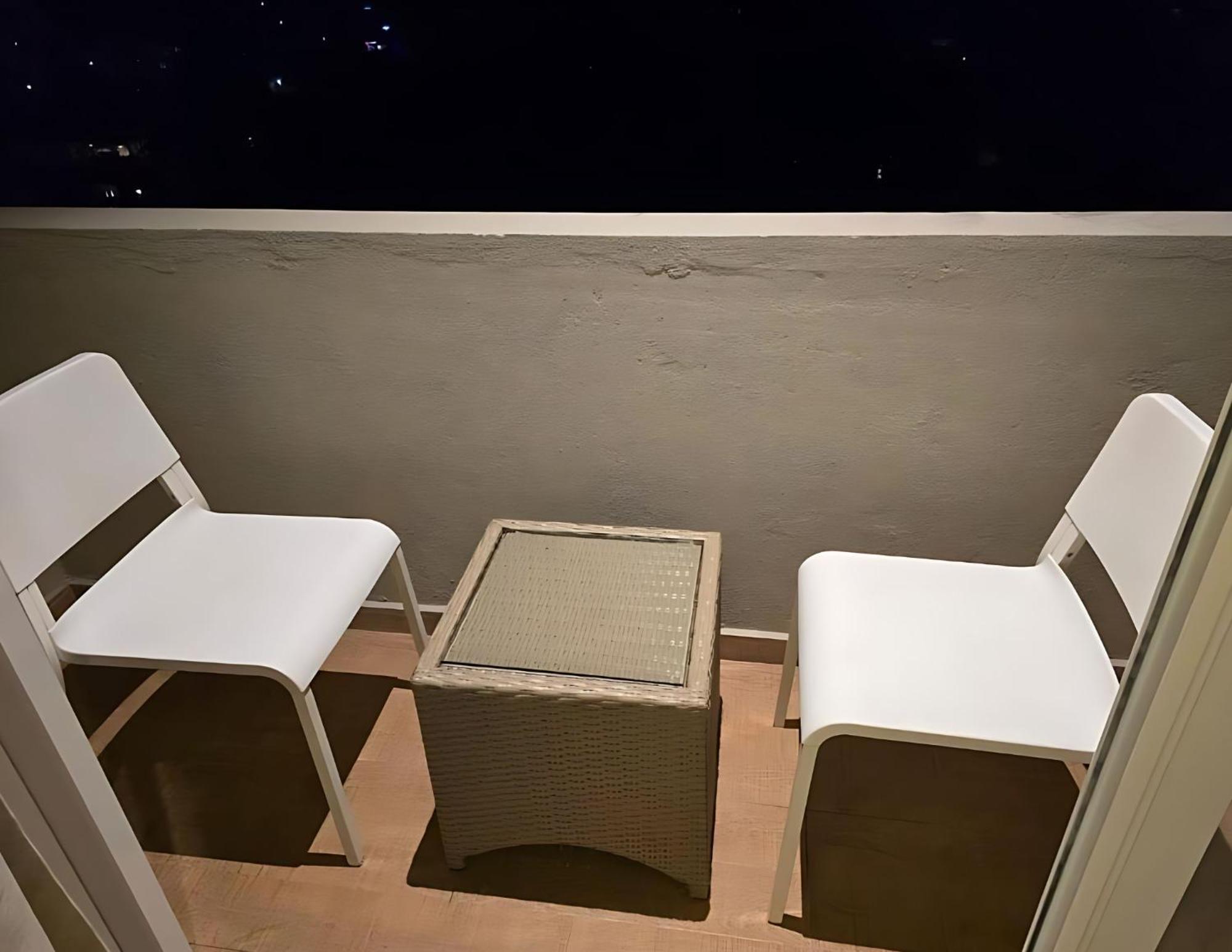 Negombo Ocean Breeze - Bliss On The Beach Luxury Apartments By Serendib Vacation Extérieur photo