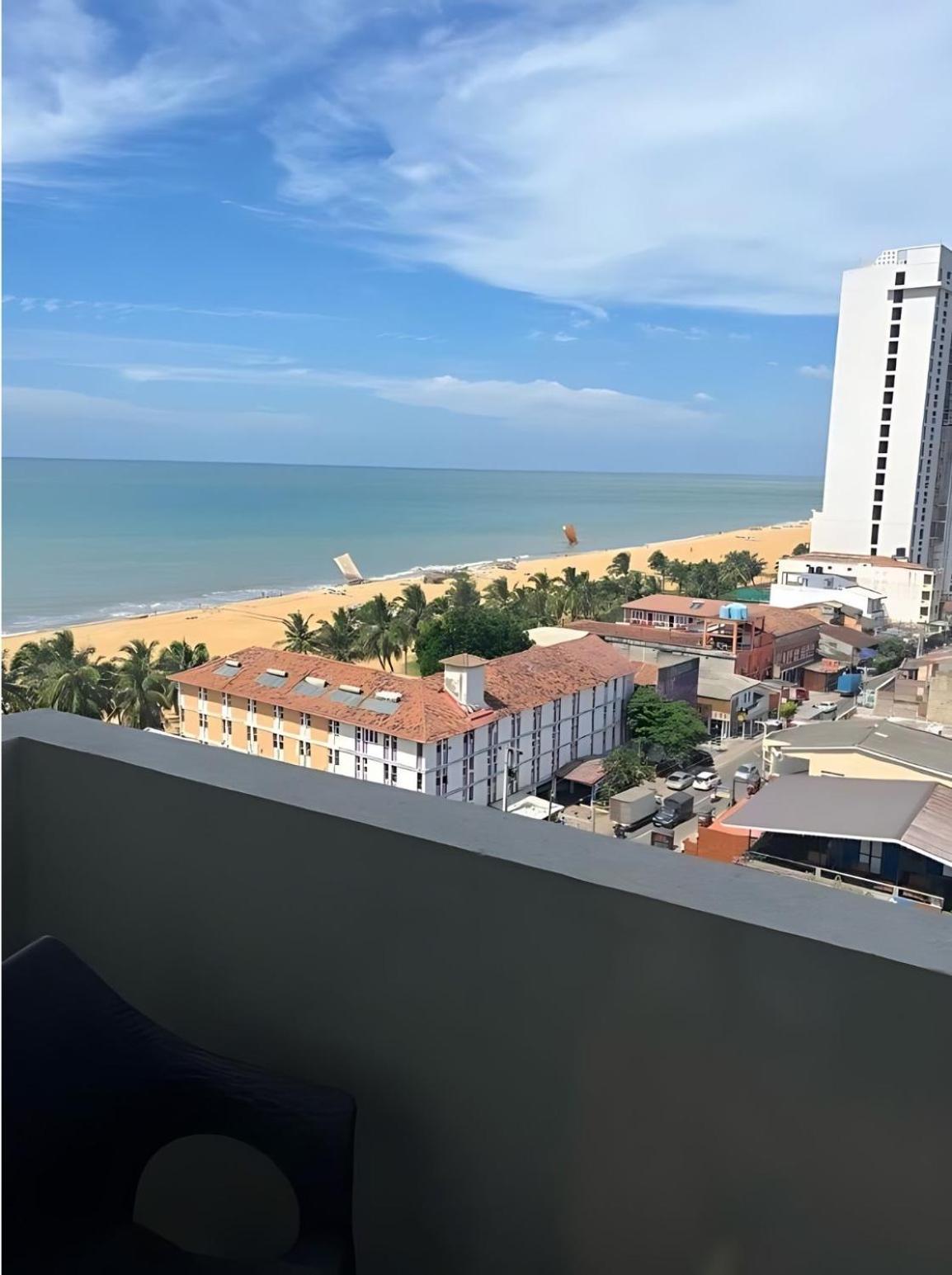 Negombo Ocean Breeze - Bliss On The Beach Luxury Apartments By Serendib Vacation Extérieur photo